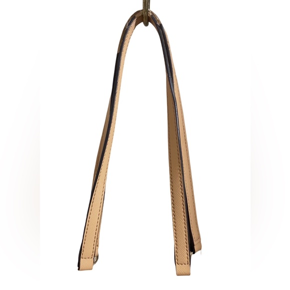 DKNY tote purse in good condition - Picture 11 of 12